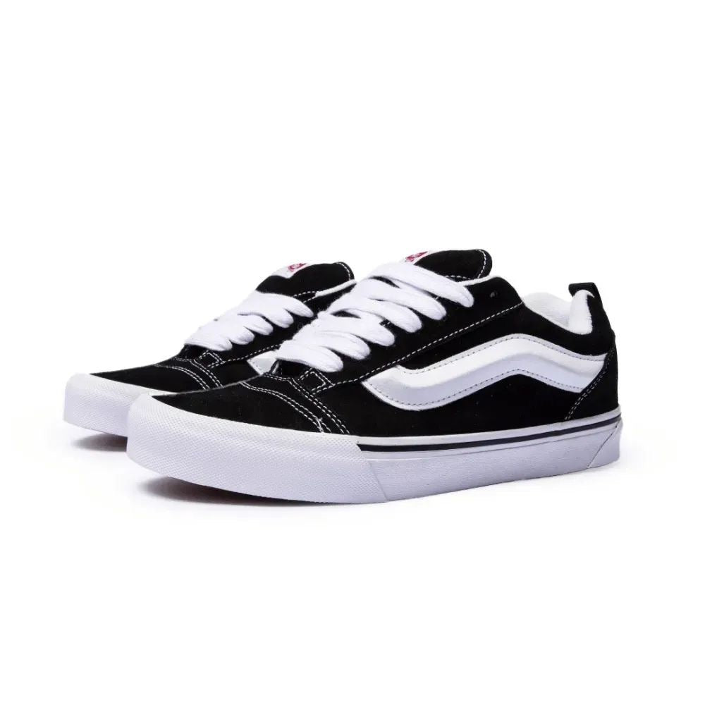 Knu Skool Black True White