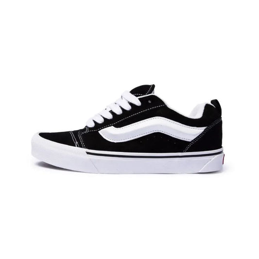 Knu Skool Black True White