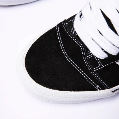Knu Skool Black True White